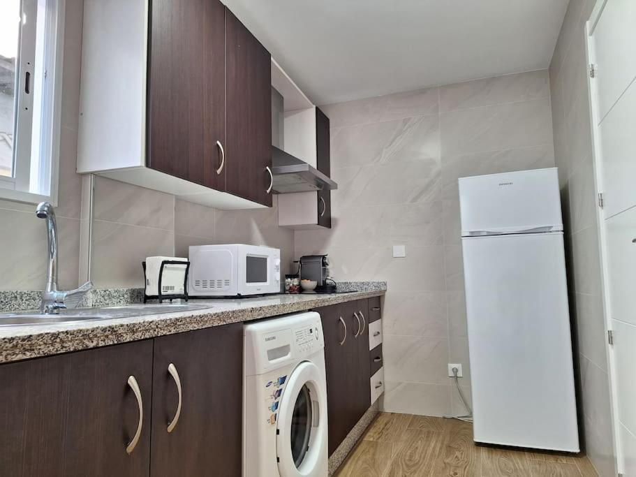 Apartamento Plaza Espana De Luqueアパートメント エクステリア 写真